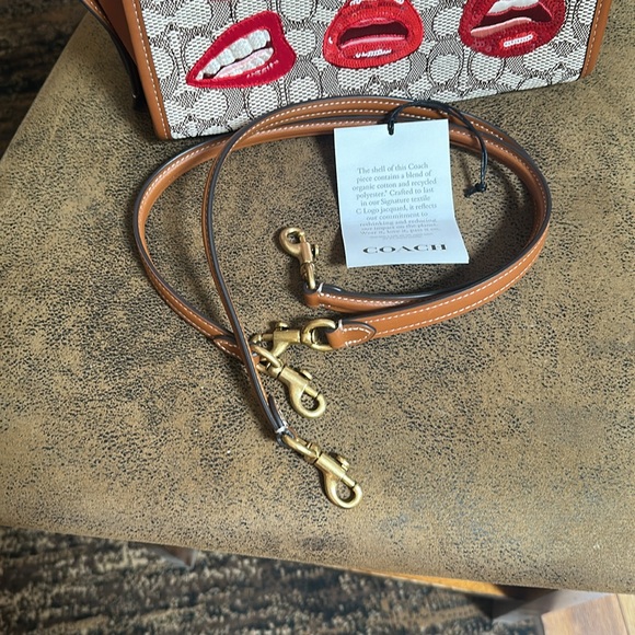 Coach Tom Wesselmann Rouge Tote - Picture 13 of 15